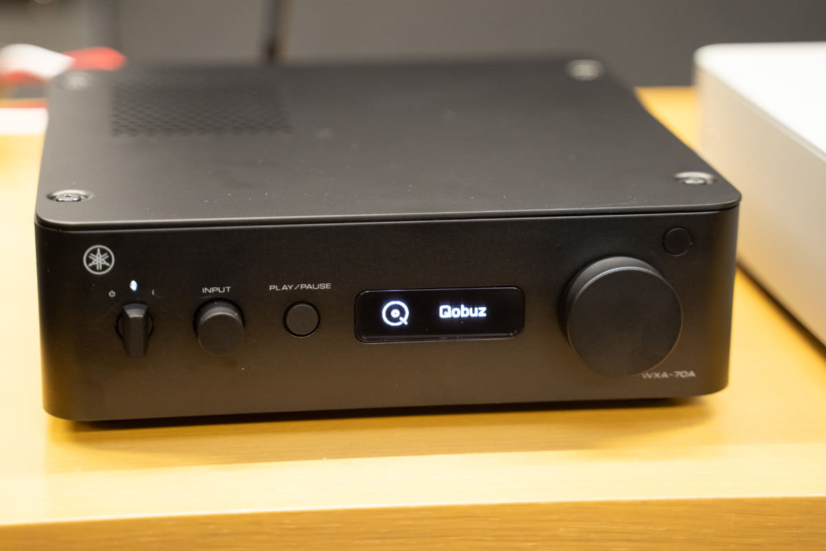 ヤマハ「WXA-70A」のブラック