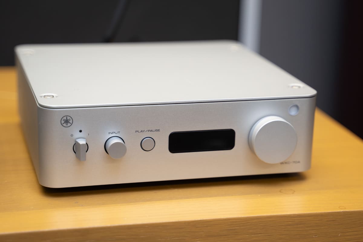 ストリーマー「WXC-70A」のシルバー