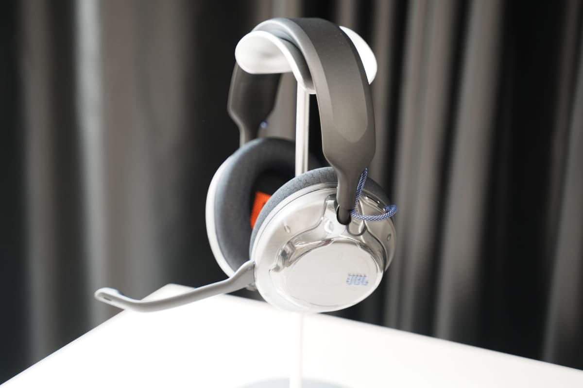 JBL「QUANTUM 520 WIRELESS」