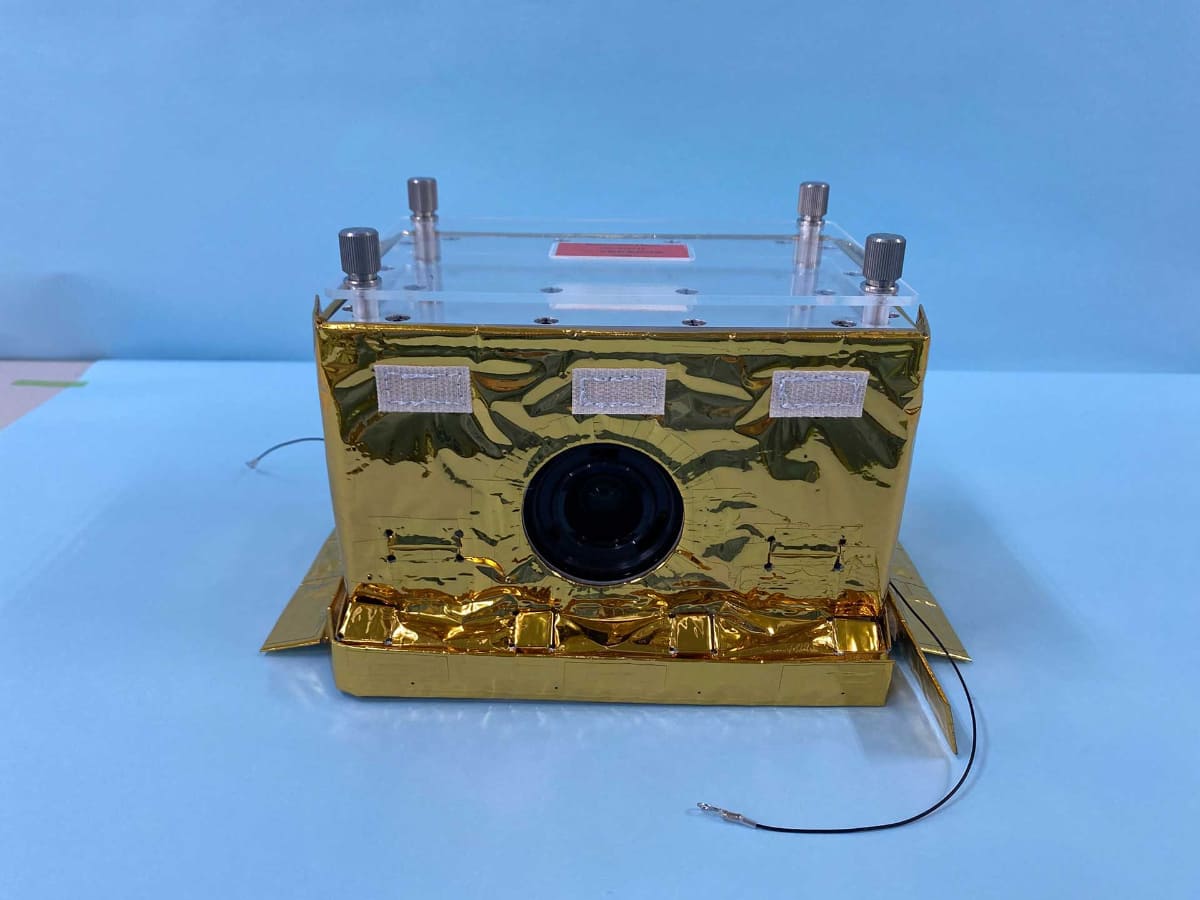 探査機の進行方向を撮影する8Kカメラ