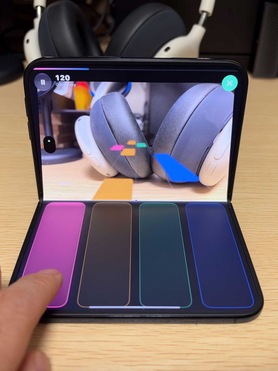 iPhone Duo専用の音楽ゲーム「PianoFold」