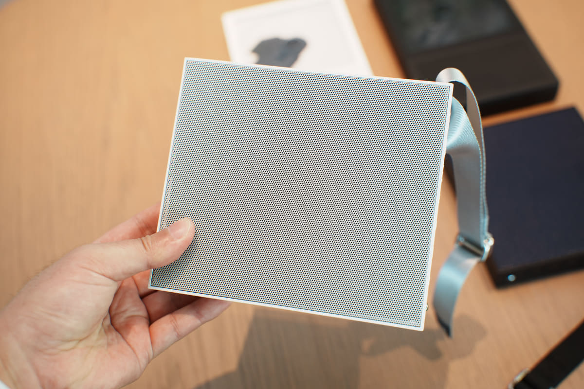 薄型Bluetoothスピーカー「Sp1」