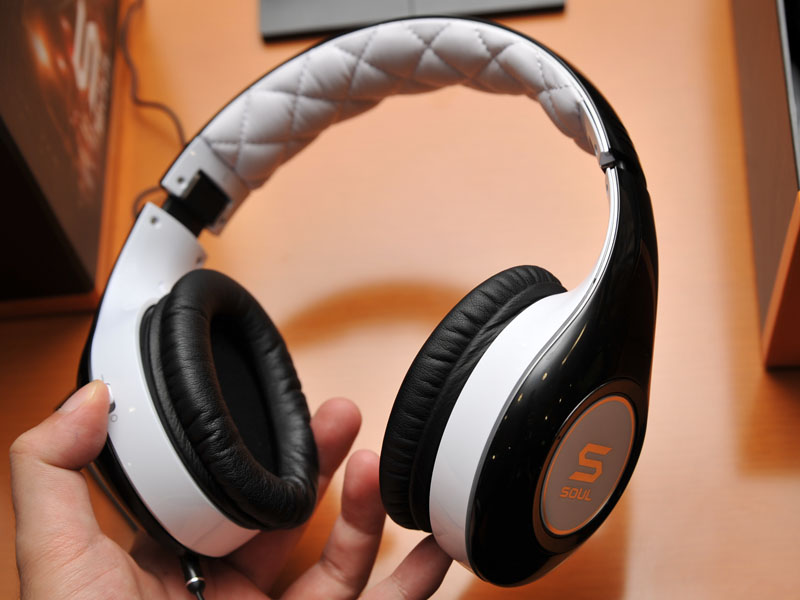 ブラック(WB)モデル