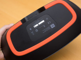 JBL、iPad搭載可能なスピーカー「ONBEAT MINI」 - AV Watch