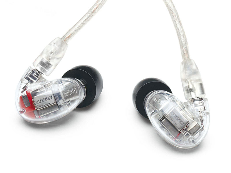 カラーはクリスタルクリアー。内部のパーツがよく見える