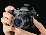 オリンパス、10倍ズーム/F2.8レンズとEVF搭載の最上位コンパクト