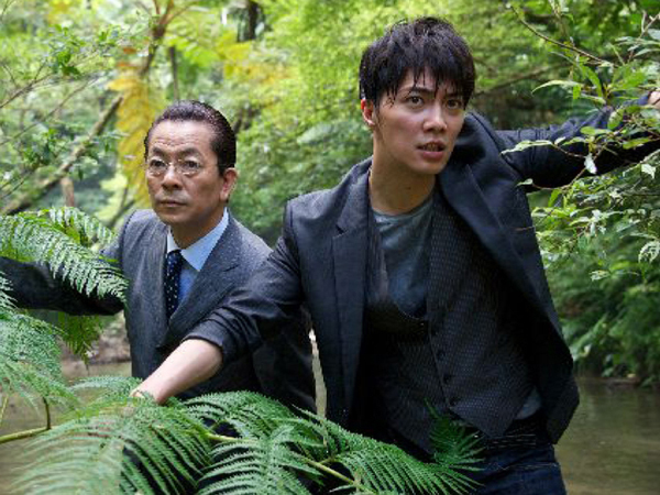 「相棒 -劇場版III-」<br class=""><span class="fnt-70">（C）2014 「相棒 -劇場版III-」パートナーズ</span>