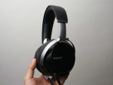 レビュー】“バランス接続”に本腰!? ソニー最上位ヘッドフォン「MDR-Z7