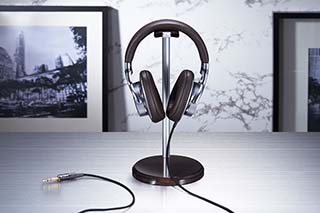 Deff、天然木の黒檀を採用したヘッドフォンスタンド - AV Watch