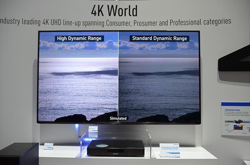 パナソニックブースに展示されていた、次世代ブルーレイ規格「ULTRA HD BLU-RAY」(UHD BLU-RAY)の実動デモ