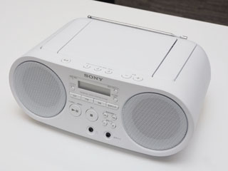SONY ラジオカセットプレーヤー ソニー、FM補完放送対応のラジオ3機種。キューブ/ラジカセ風/防水