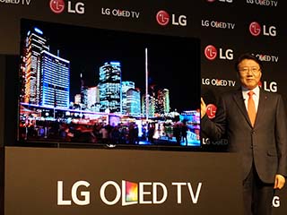 LG、4K有機ELテレビを日本発売。55型は約63万円 - AV Watch