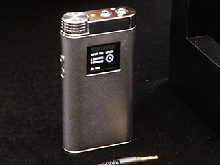 Shure、ポータブルなコンデンサ型イヤフォン「KSE1500」発表。実売36万