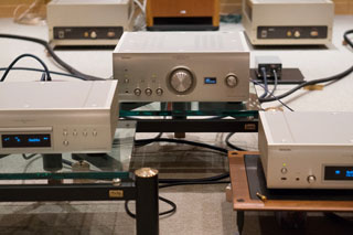 音の門番”が変わると製品も変わる!? 新世代デノンサウンド「2500NE」を