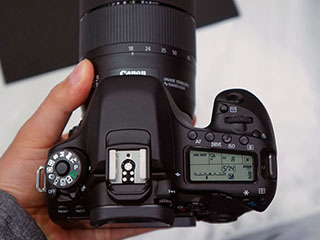 キヤノン、動画撮影時AF追従性を強化した「EOS 80D」 - AV Watch