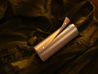 3E、牛革で覆った“魅せる”デザインのBluetoothスピーカー「The Bull