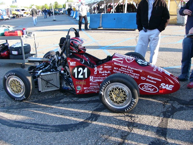 名門MITのチームもFSAEに参戦しているが、まだ優勝していない