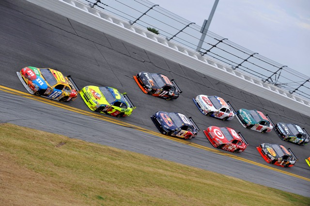 ストックカーで競われるNASCAR（写真提供：Toyota Motosports）