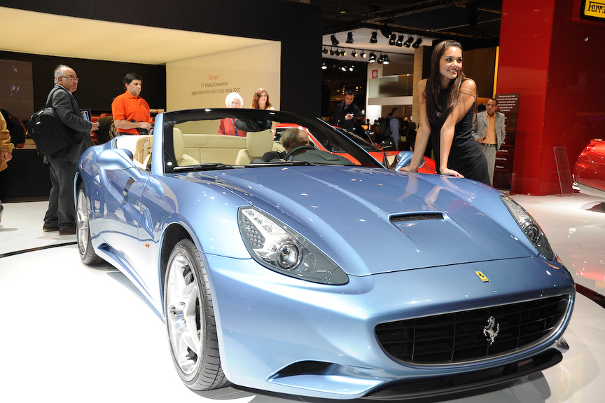 パリ・モーターショーで公開されたフェラーリ・カリフォルニア