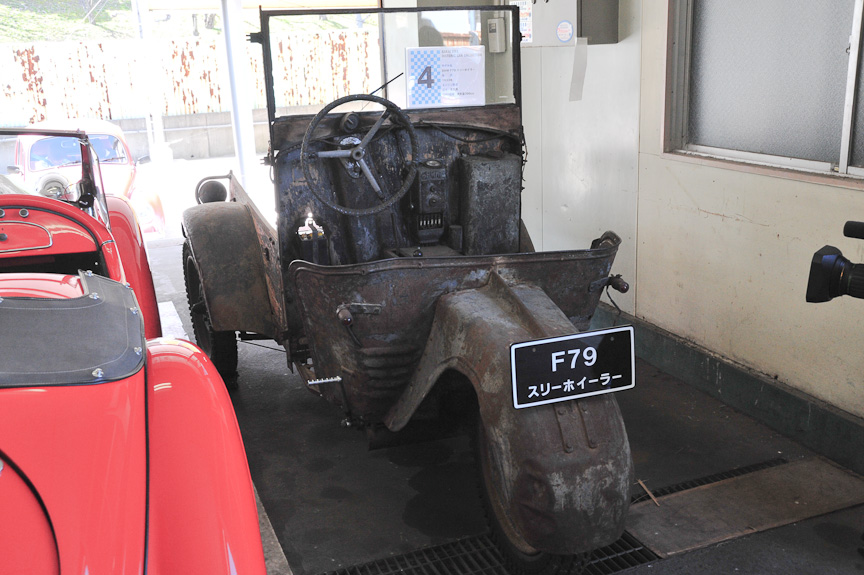 BMW F79 スリーホイラー（1933年）<br>BMWの唯一の商用車。BMWのバイク用単気筒エンジンを流用した