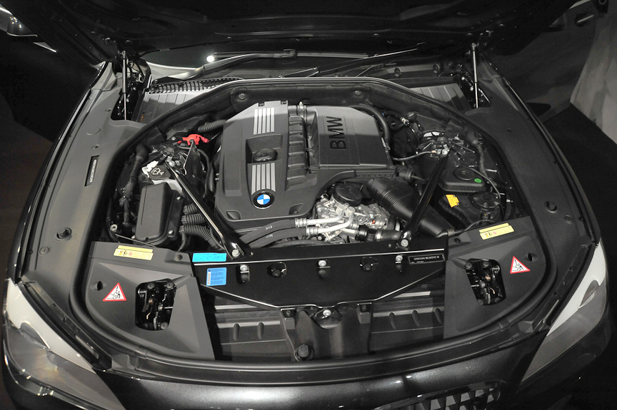 740iの直列6気筒ツインターボエンジン