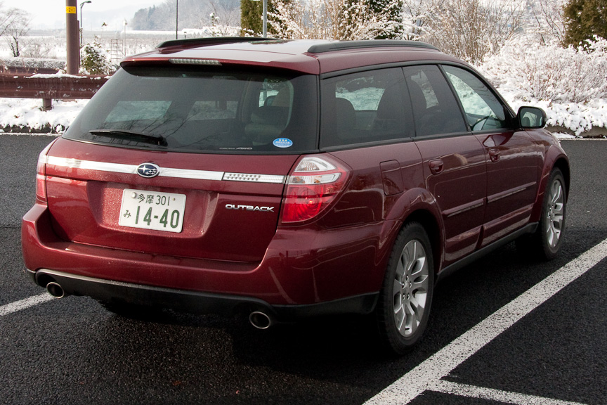 ロングツーリングになればなるほどその実力を発揮する、アウトバック 2.5XT。通常のアウトバックより25mm車高が下げられている