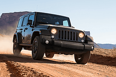ジープ、「ラングラー」「ラングラー アンリミテッド」「グランド