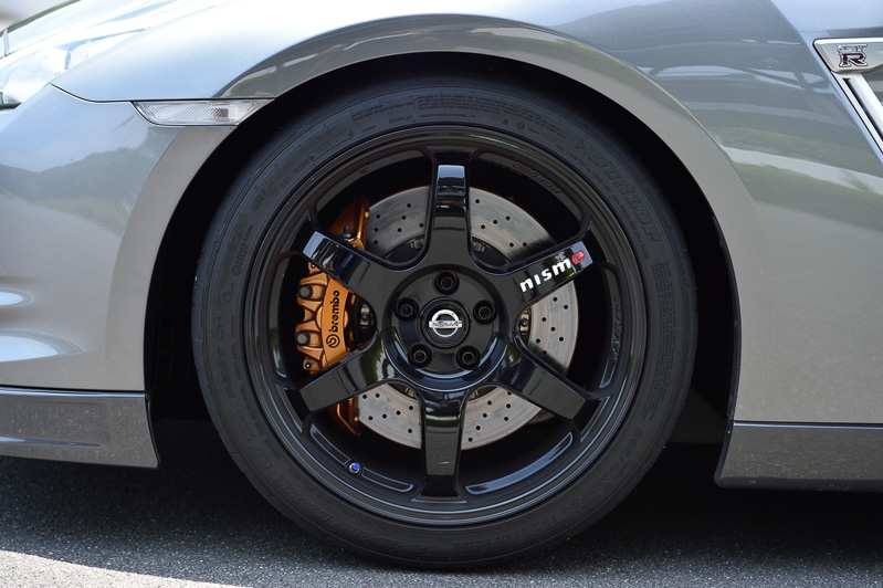 2015年モデルのTrack edition engineered by nismoで使われたタイヤ＆ホイールを装着