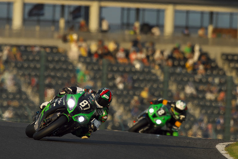 先ほどのリベンジを果たした87号車Team GREEN