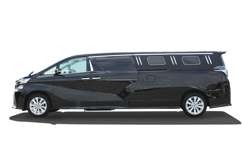 ヴェルファイアグランドリムジン 2.5Z。ボディサイズは6335×1850×1930mm（全長×全幅×全高）