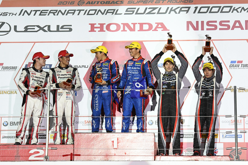 GT300クラスの表彰台セレモニー