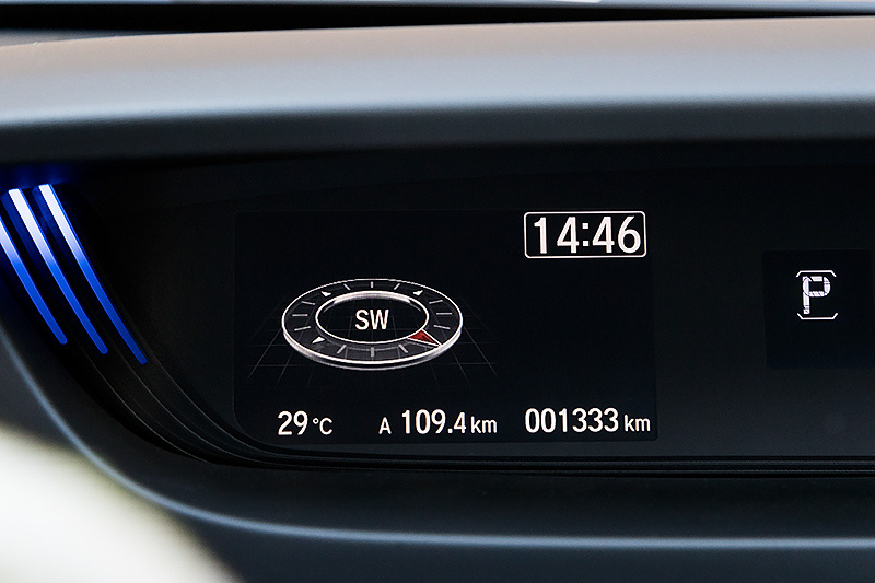 マルチインフォメーションディスプレイの表示例