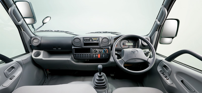 カーゴ 標準デッキ・ジャストロー・1.5t積・ディーゼル車