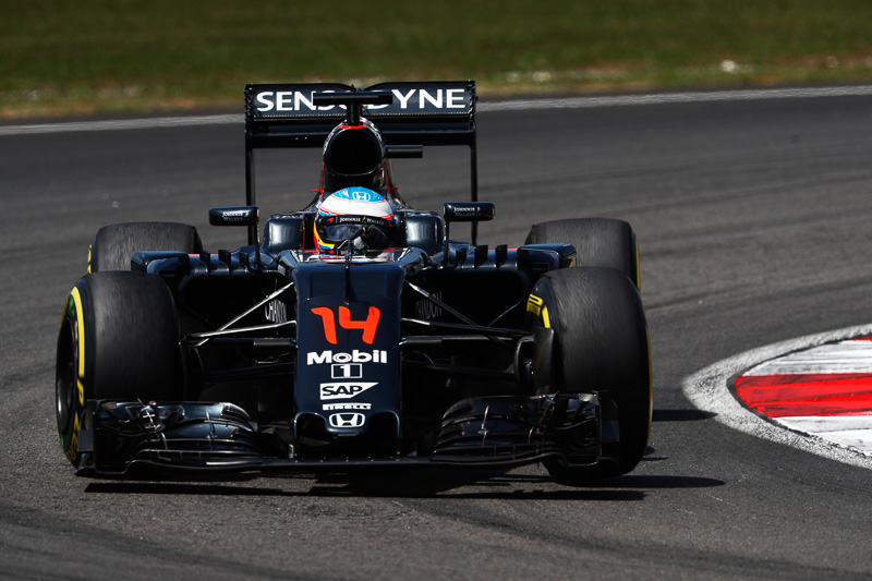 第16戦マレーシアGPまでに42点を獲得し、ドライバーズランキングで10位となっているフェルナンド・アロンソ