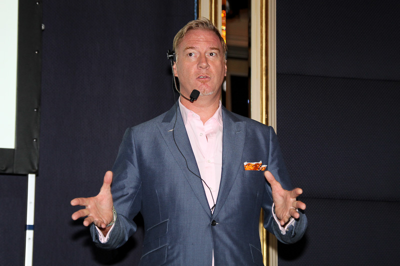 DB11やAM-RB 001について紹介したアストンマーティンのチーフ・クリエイティブ・オフィサー マレック・ライヒマン氏