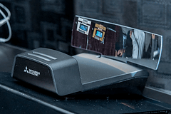 三菱電機、目的地検索が1.6倍速い「周辺検索アシスト」対応の