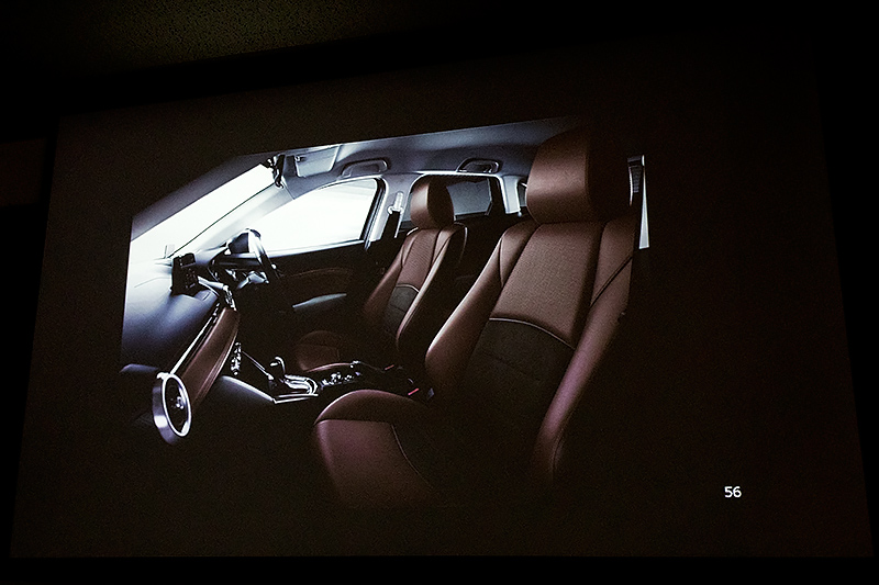 トップグレードとなる特別仕様車「ノーブルブラウン」を新設定