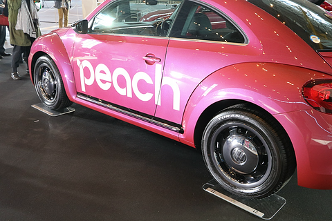 フォルクスワーゲンとピーチがコラボ、「＃PinkBeetle」の発表会を関西