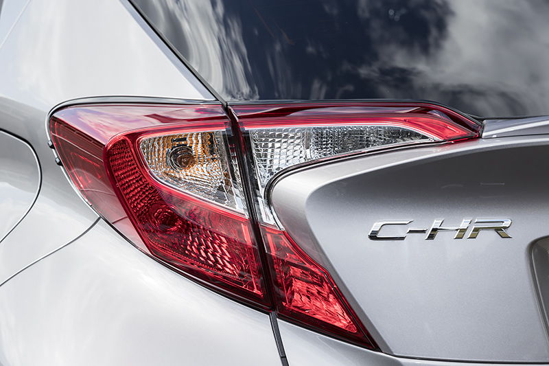 リアコンビランプも2種類