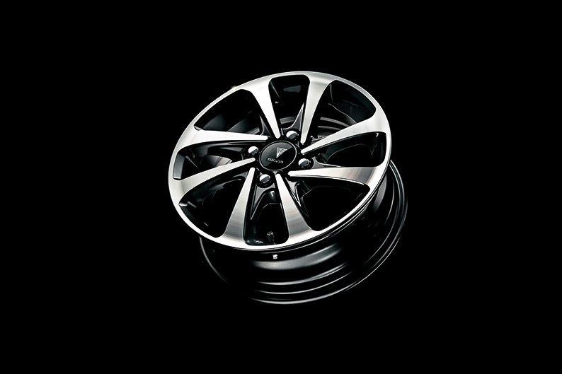 14インチアルミホイールセット「MODELLISTA SpinAirII」：4万3200円