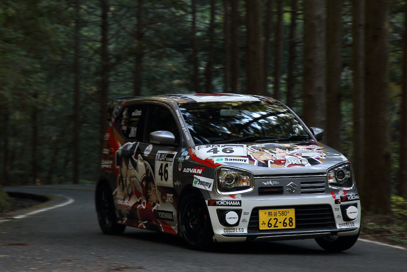 今シーズン唯一シリーズを戦い抜いた軽自動車のYHGd高崎くす子アルト（スズキ・アルトワークス）