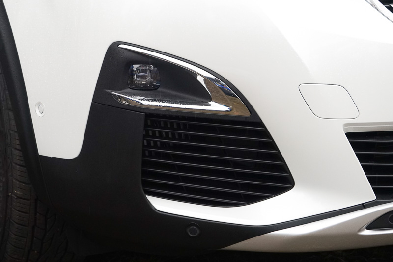 フォグランプを装備している