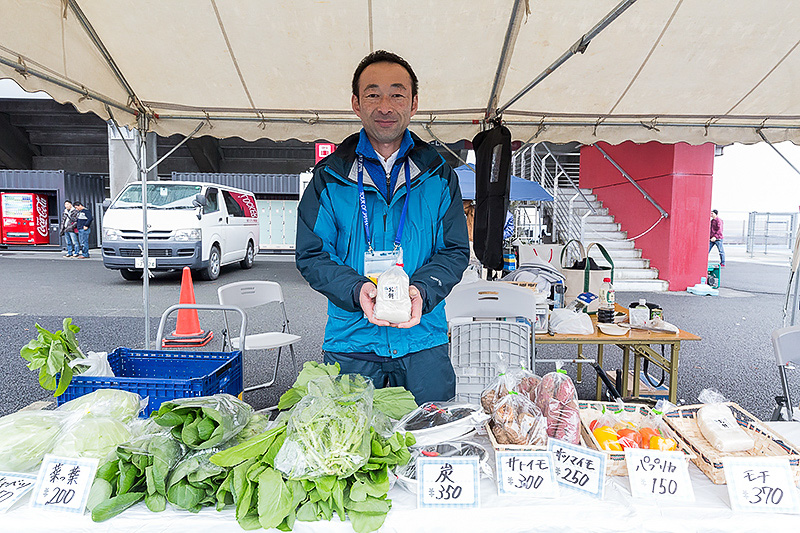 御殿場市観光協会などのブースも