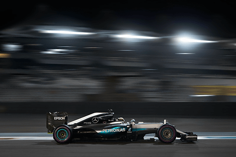 洋書◆F1 2015年シーズン写真集 本 オートコース ハミルトン ベッテル 洋書◇F1 2015年シーズン写真集 本 オートコース ハミルトン