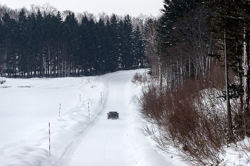 今回の試乗会は北海道上川郡剣淵町にあるマツダの剣淵試験場で開催