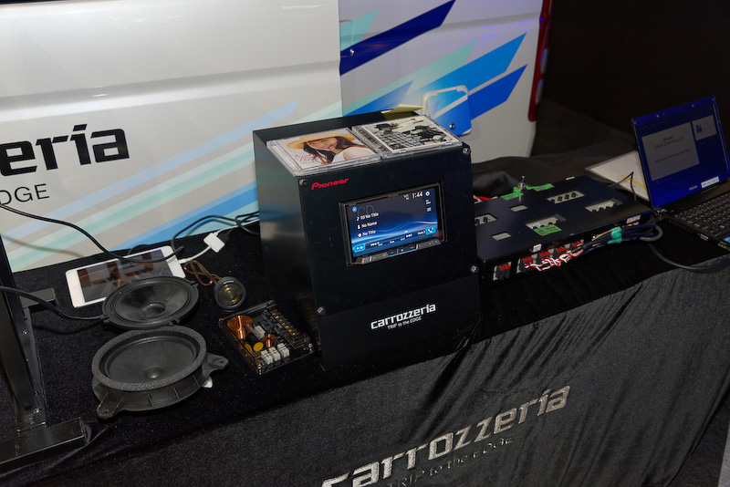 カーオーディオ用のスピーカーユニットを比較試聴するようなイベントに用いられるという