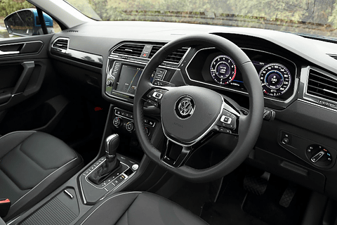 純正】VW フォルクスワーゲン ティグアン 17インチ 俗っぽい 