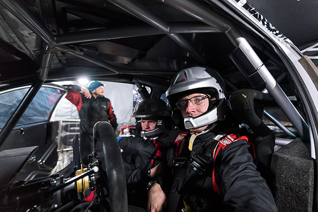 10号車（左から）ミーカ・アンティラ、ヤリ-マティ・ラトバラ