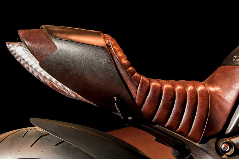 外観はあえて溶接の跡を目立たせることでクラフトマンシップを表現