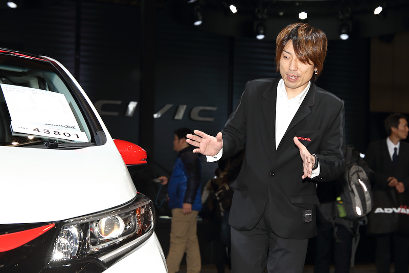 デザイナーと空力の専門家がお互いに妥協しないで作りあげたのがModulo Xのエアロの特徴とのこと